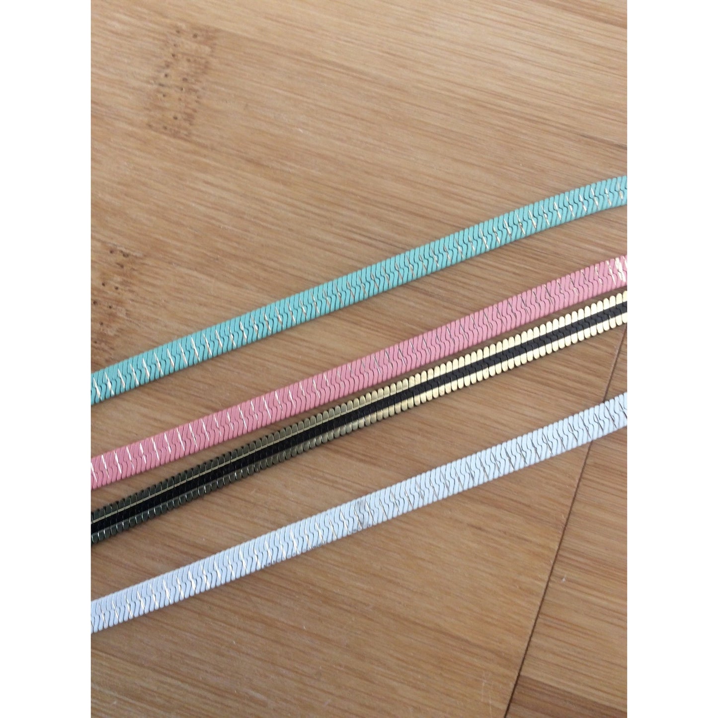 White Flat Metal L.A. Choker